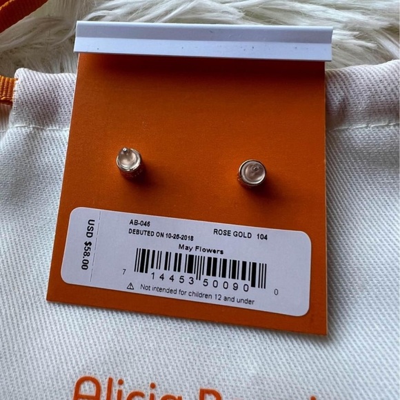 Alicia Bonnie May Flowers Stud Earrings - Picture 2 of 3